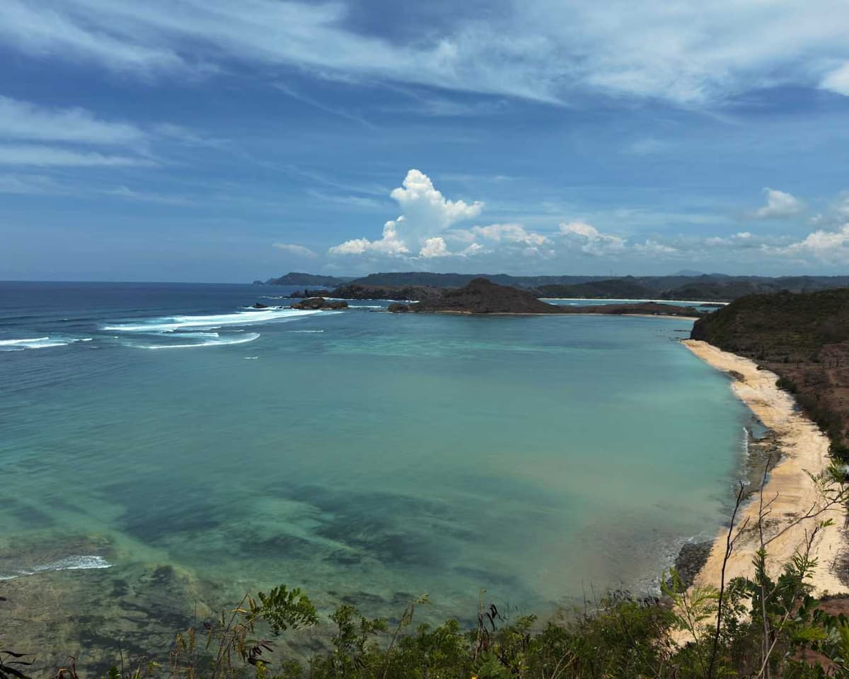 South coast hills and turquoise bay on mainland Lombok